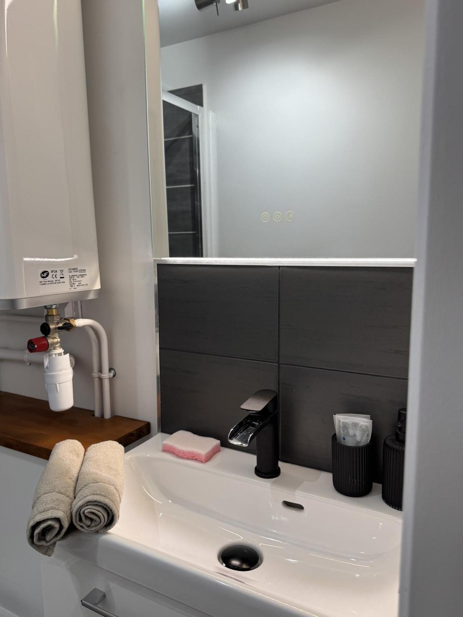 Apartament L'Escale - 300 M Ocean - Hyper Centre - Lumineux - Garage Privatif Saint-Nazaire  Zewnętrze zdjęcie