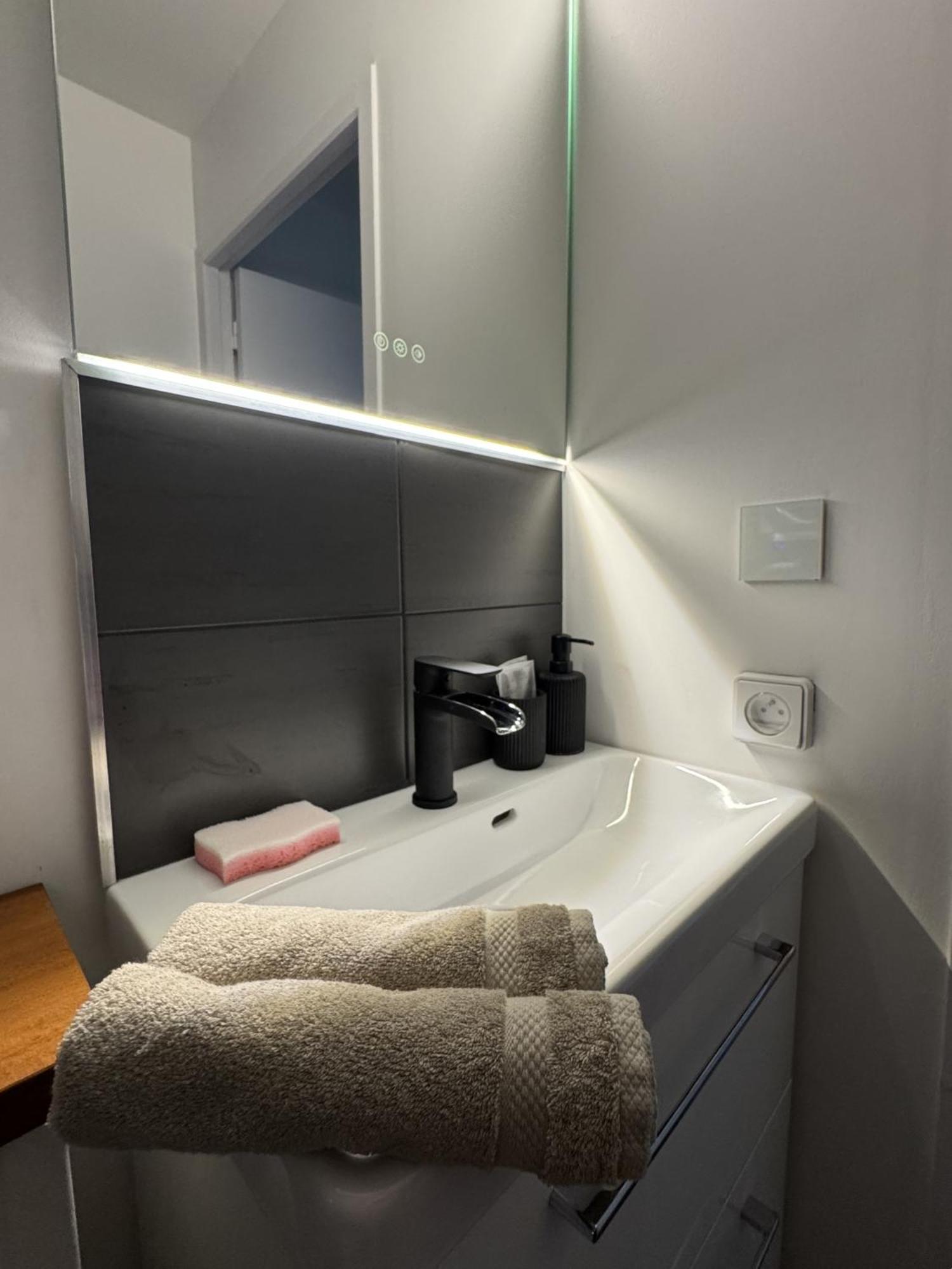 Apartament L'Escale - 300 M Ocean - Hyper Centre - Lumineux - Garage Privatif Saint-Nazaire  Zewnętrze zdjęcie